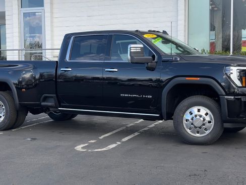 New 2026 GMC Sierra 3500 Denali Ultimate image 3