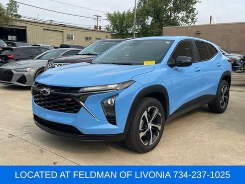 Used 2024 Chevrolet Trax RS w/ Driver Confidence Package FWD image 1