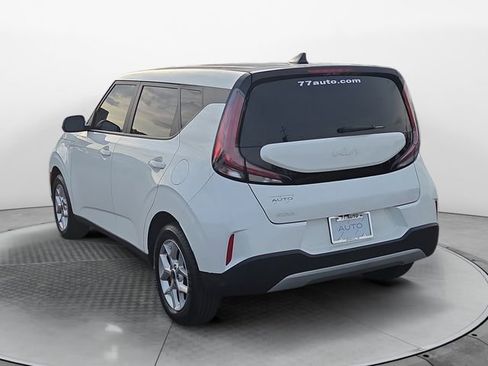 Used 2025 Kia Soul LX w/ Option Group 015 image 3