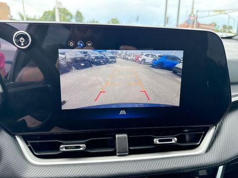 Used 2026 Chevrolet Equinox LT AWD/4WD image 52