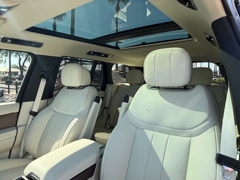 New 2026 Land Rover Range Rover SE AWD/4WD image 6