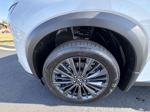 New 2026 Nissan Pathfinder SL image 10