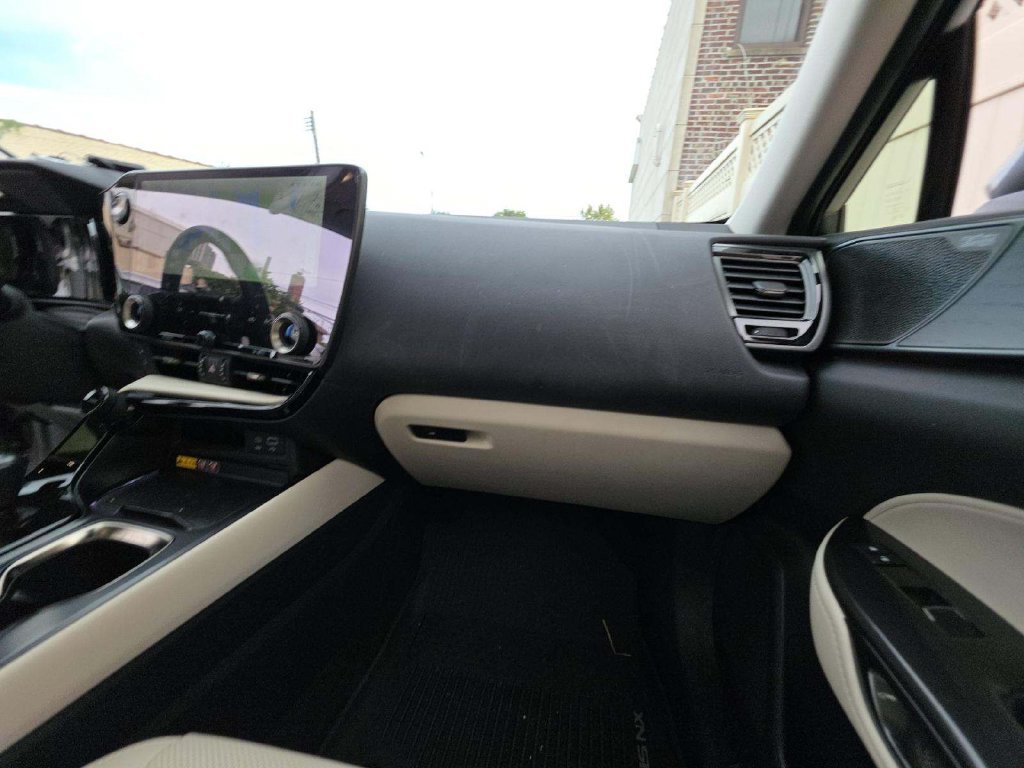 Used 2025 Lexus NX 450h+ AWD w/ Accessory Package (2T) image 6