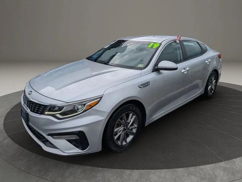 Used 2019 Kia Optima LX FWD image 1