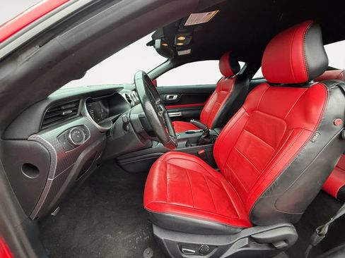 Used 2019 Ford Mustang GT Premium w/ GT Performance Package RWD image 12