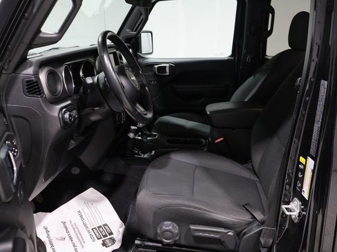 Used 2021 Jeep Wrangler Unlimited Sport image 10
