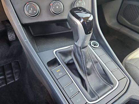 Used 2024 Volkswagen Jetta S image 30