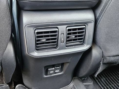 Used 2023 Toyota RAV4 XLE AWD/4WD image 16