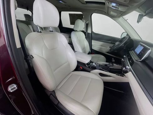 Used 2022 Kia Telluride S AWD/4WD image 32