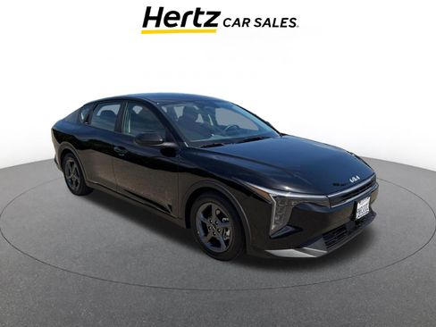Used 2025 Kia K4 LXS FWD image 1