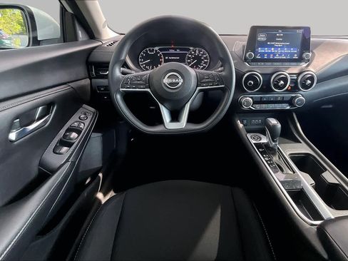 Certified 2024 Nissan Sentra SV w/ Lighting Package FWD image 6