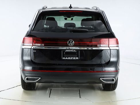 New 2026 Volkswagen Atlas SE image 8