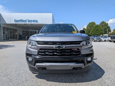 Used 2021 Chevrolet Colorado Z71 w/ Safety Package AWD/4WD image 3