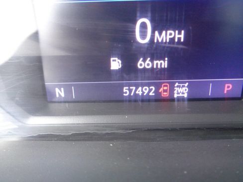 Used 2022 GMC Sierra 2500 SLE w/ SLE Convenience Package image 46