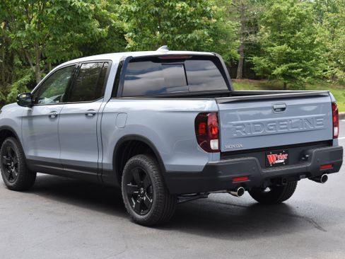 New 2026 Honda Ridgeline Black Edition image 5