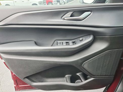 Used 2024 Jeep Grand Cherokee Altitude image 35