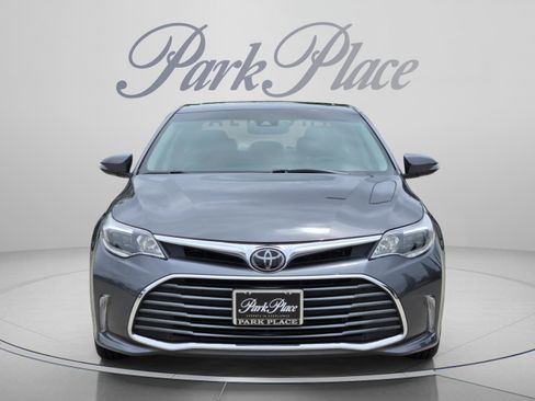 Used 2017 Toyota Avalon Limited FWD image 8