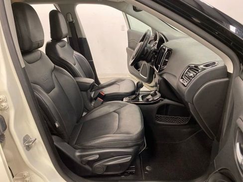 Used 2019 Jeep Compass Limited AWD/4WD image 27
