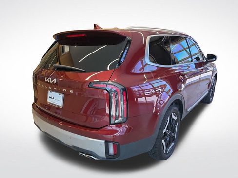 Certified 2023 Kia Telluride EX w/ EX Captain's Chair Package FWD image 7
