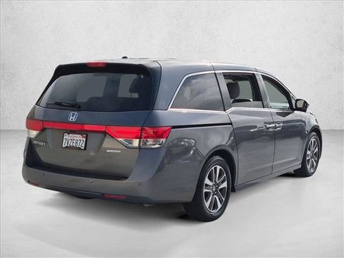 Used 2016 Honda Odyssey Touring image 5