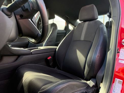 Used 2019 Honda Civic Sport image 10