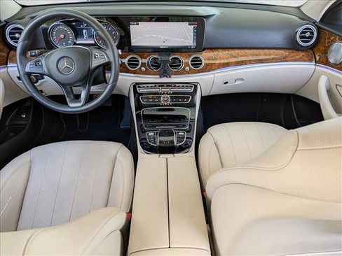 Used 2018 Mercedes-Benz E 300 image 15