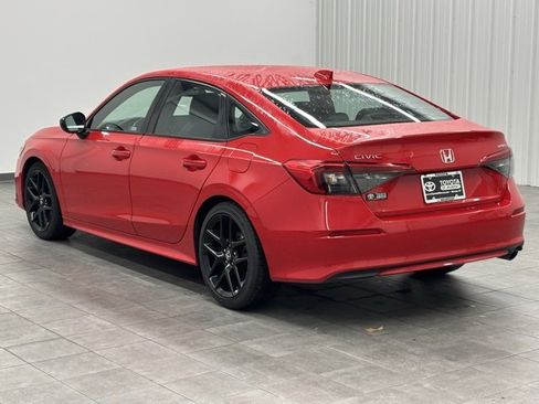 Used 2024 Honda Civic Sport image 4