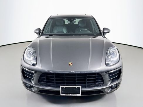 Certified 2018 Porsche Macan image 6