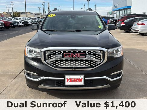 Used 2017 GMC Acadia Denali w/ Technology Package image 4