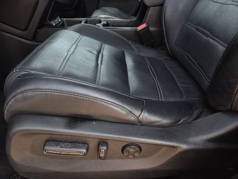 Used 2021 Honda CR-V EX-L image 13