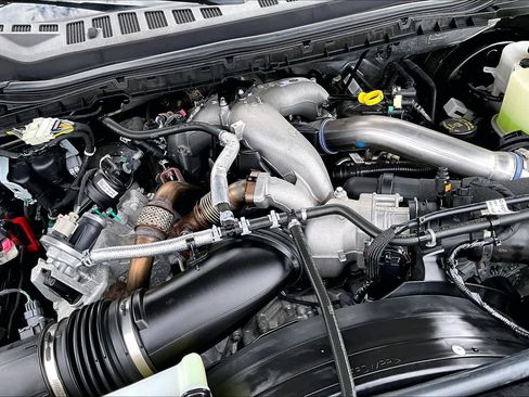 Certified 2024 Ford F250 Lariat w/ Lariat Ultimate Package AWD/4WD image 33
