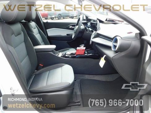 New 2026 Chevrolet Trax LT FWD image 16