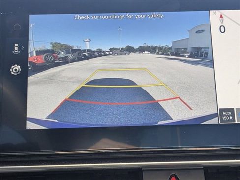 Used 2024 Hyundai Elantra SEL image 22