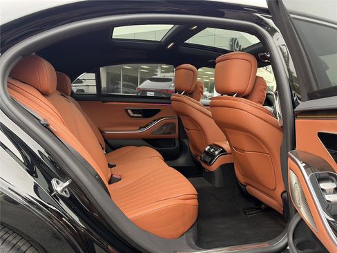 Used 2023 Mercedes-Benz S 500 4MATIC image 15