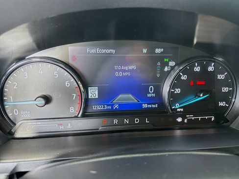 Used 2024 Ford Explorer XLT w/ Equipment Group 202A RWD image 12