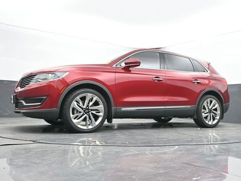 Used 2016 Lincoln MKX Reserve w/ Driver Assistance Package image 23