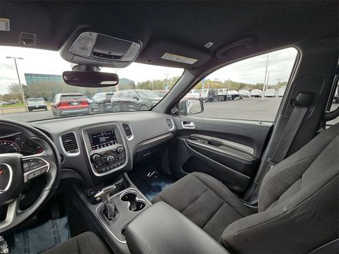 Used 2020 Dodge Durango SXT image 11
