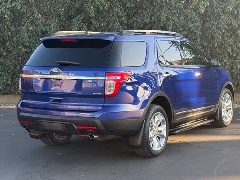 Used 2013 Ford Explorer XLT AWD/4WD image 8