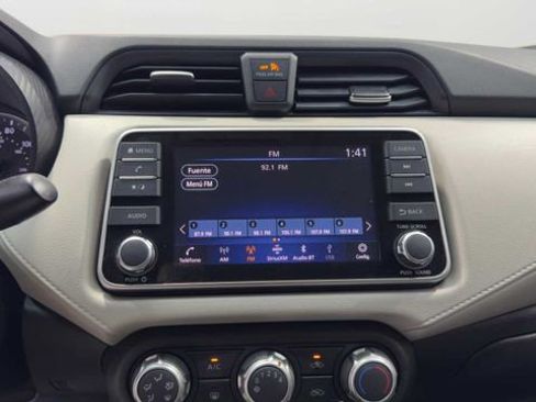 Used 2022 Nissan Versa SV FWD image 29