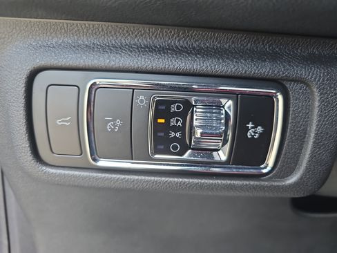Certified 2024 Lincoln Corsair Reserve w/ Equipment Group 201A AWD/4WD image 25