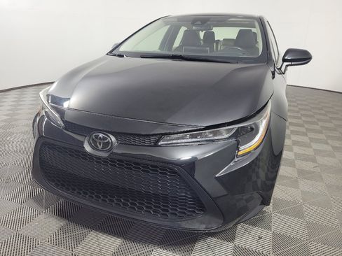 Used 2021 Toyota Corolla LE FWD image 15