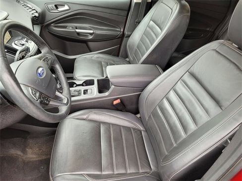 Used 2018 Ford Escape Titanium w/ Ford Safe & Smart Package image 18