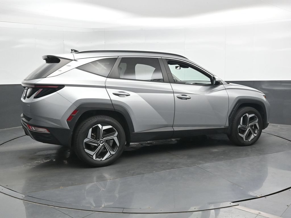 Used 2022 Hyundai Tucson SEL w/ Convenience + Premium Package AWD/4WD image 2