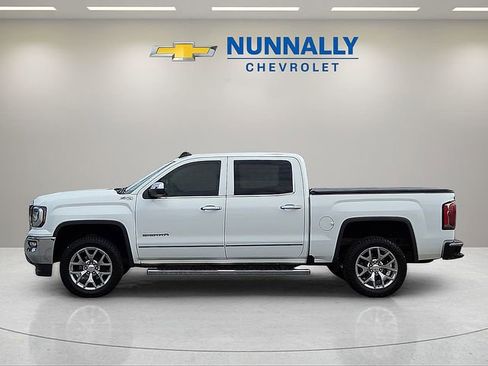 Used 2018 GMC Sierra 1500 SLT w/ SLT Premium Package AWD/4WD image 2