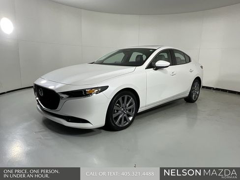 Used 2025 MAZDA MAZDA3 s image 4