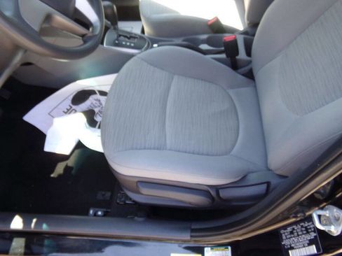 Used 2017 Hyundai Accent SE image 10