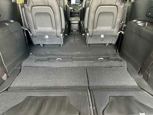 New 2026 Chrysler Pacifica Limited image 13