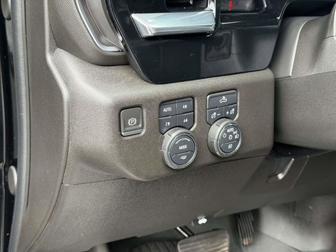 Used 2024 Chevrolet Silverado 1500 RST AWD/4WD image 18