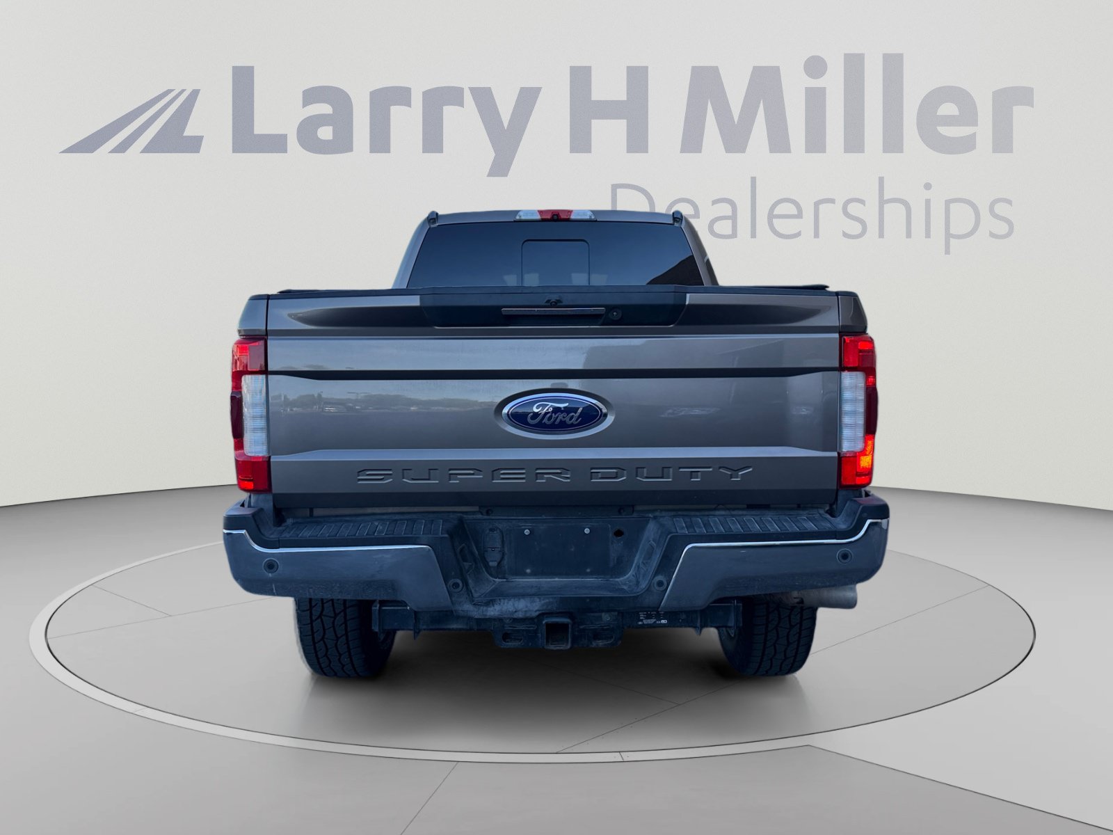 Used 2019 Ford F350 Lariat w/ Lariat Ultimate Package AWD/4WD image 4