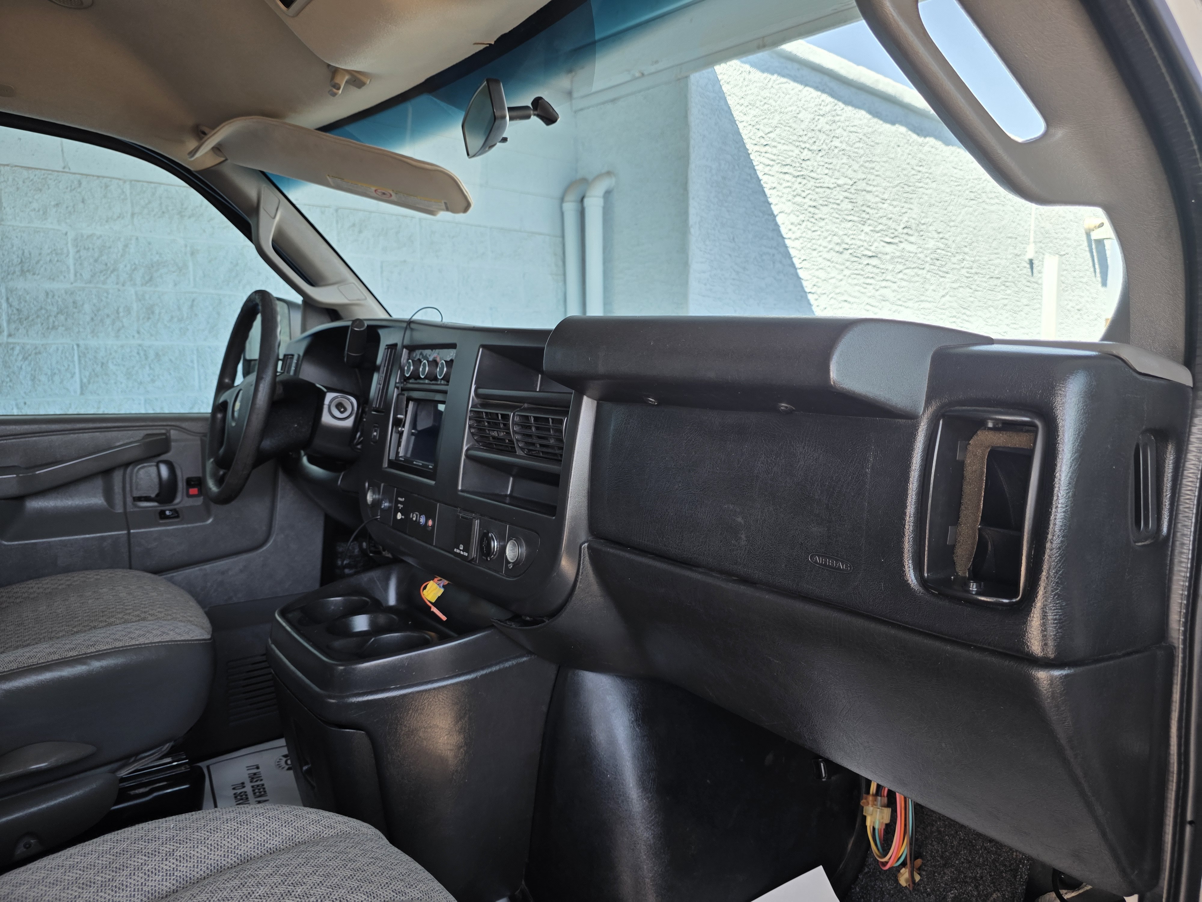 Used 2016 Chevrolet Express 3500 LT w/ LT Preferred Equipment Group RWD image 14